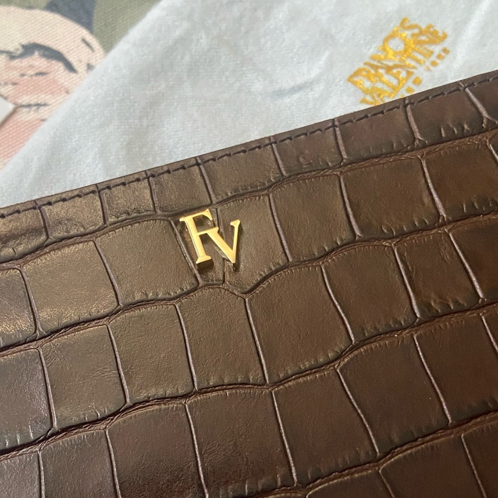 Frances Valentine Croc Embossed Washington Zip Around Continental Wallet - Picture 3 of 13
